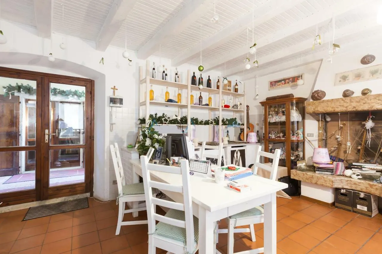 Platani Resort 2*, Caprino Veronese Italia